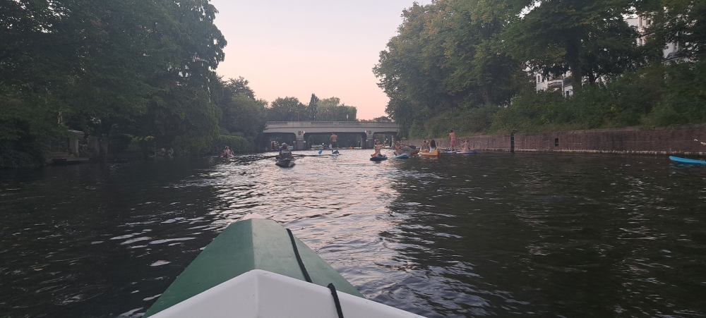 Berlin-Hamburg-2024_viel_los_auf_der_Alster