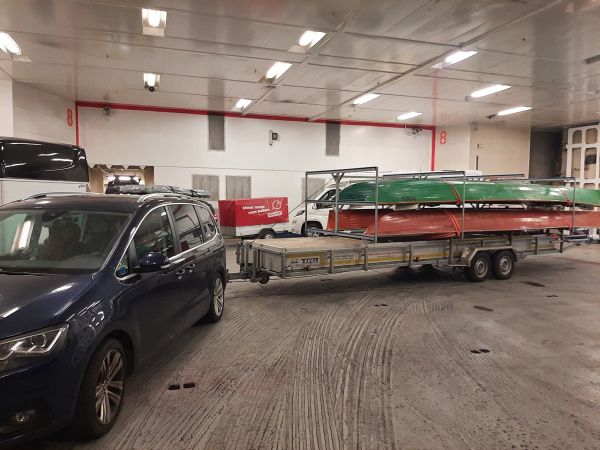 Parkplatz fr die Ruderboote auf der Stena Fhre 2022