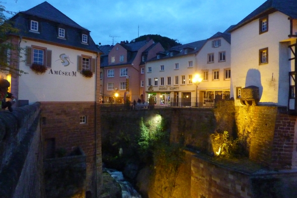 Saarburg ueber dem Wasserfall 2013