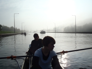 Schleusen im Nebel Main 2015